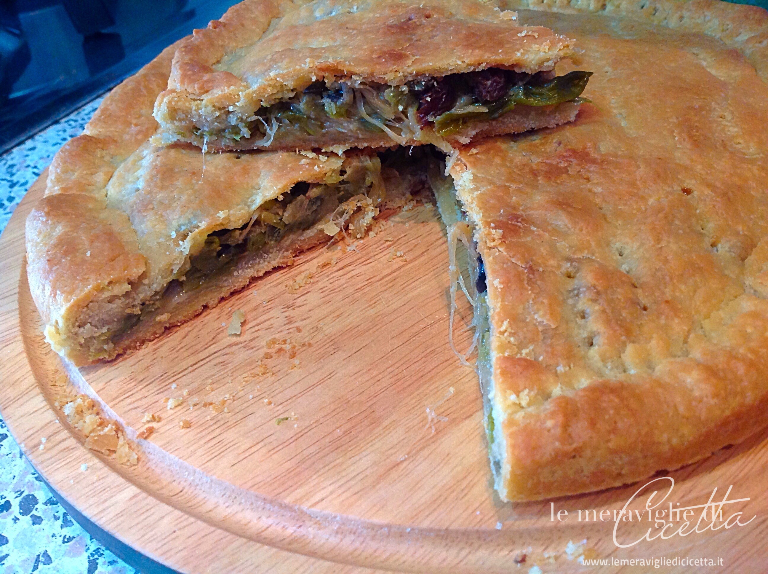 Calzone di cipolle e olive.